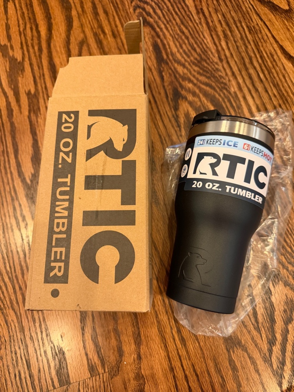 RTIC 20 oz. Insulated Tumbler in Charcoal New in Box